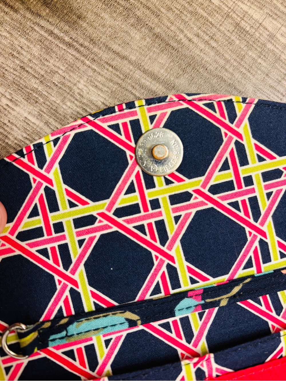 🎉BOGO 1/2🎉 Vera Bradley Navy Floral with Pink & Yellow Accents Wallet - Picture 6 of 9